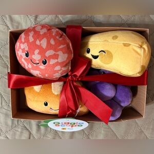 Target Giggle Scape Charcuterie Box 4 Plush